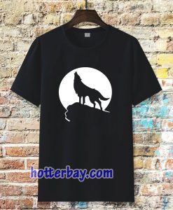 Howling wolf silhouette and full moon T-shirt